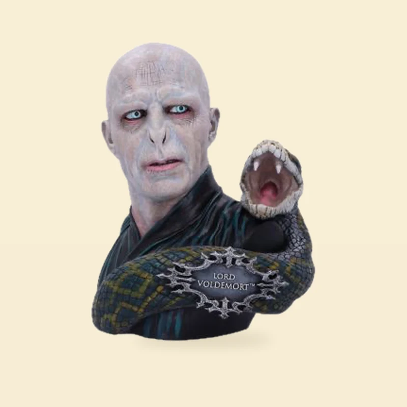 Figurka Lord Voldemort z Nagini popiersie – Harry Potter 30 cm