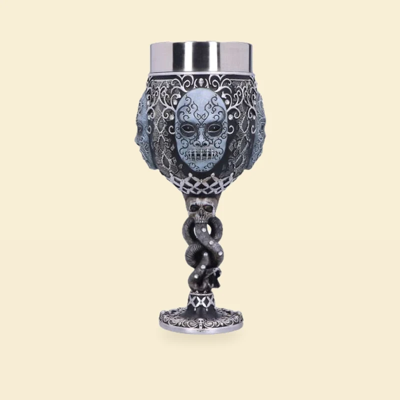 Kielich Śmierciożercy z nóżką Mrocznym Znakiem metalowy czarny – Harry Potter 19,5 cm