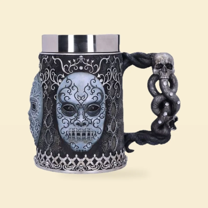 Kubek Śmierciożercy z rączką mrocznym znakiem metalowy czarny – Harry Potter 15,5 cm