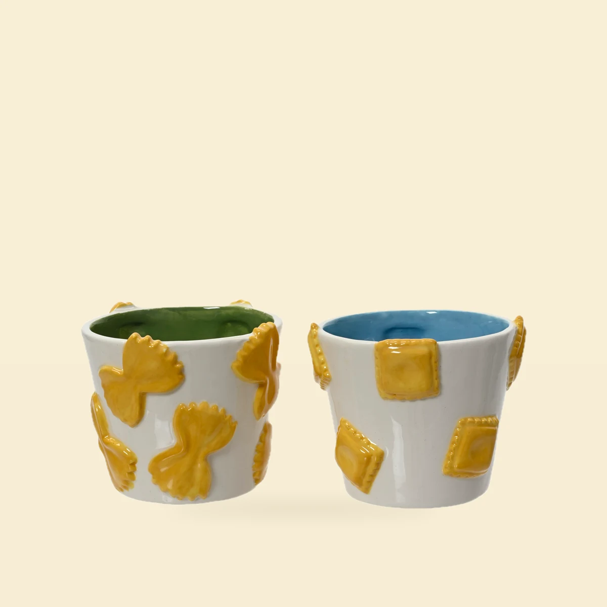 Osłonka ceramiczna z makaronem mix 11×9 cm biała